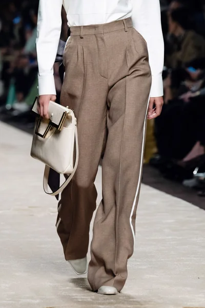 Look 7